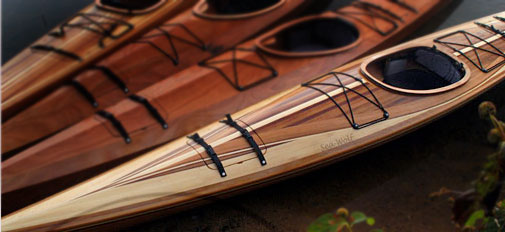 [ 3 kayaks huddling ]